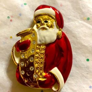 SFJ Santa Claus brooch pin. Gold tone, enamel. 5.2 cm. 1970s
